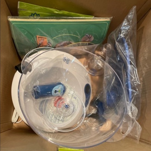 Lotus Sanitizing system new in the box - Picture 6 of 6